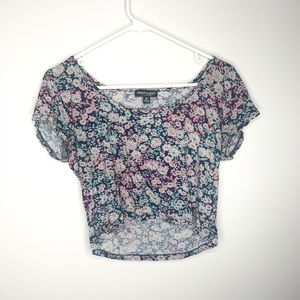 About a Girl Floral Crop Top